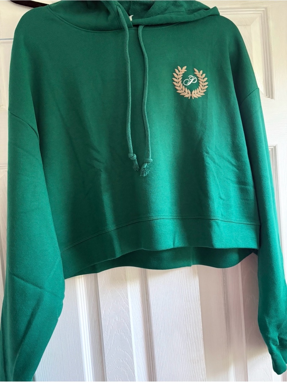 PINK Victoria's Secret Emerald Green Cropped Hoodie with Laurel Emblem